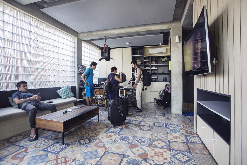 M Boutique Hostel Семіньяк Екстер'єр фото